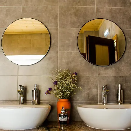 Vale Do Ceira בית חווה *