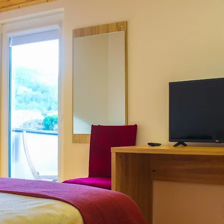 Farma Vale Do Ceira *