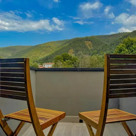 Gospodarstwo agroturystyczne Vale Do Ceira *