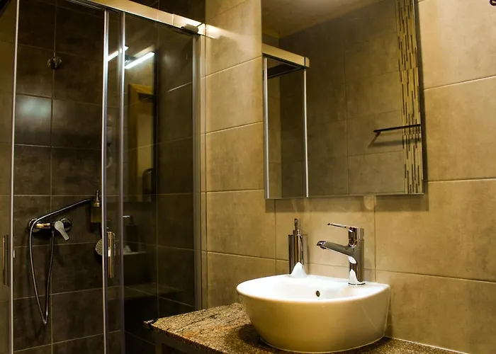 Vale Do Ceira مزرعة للإقامة